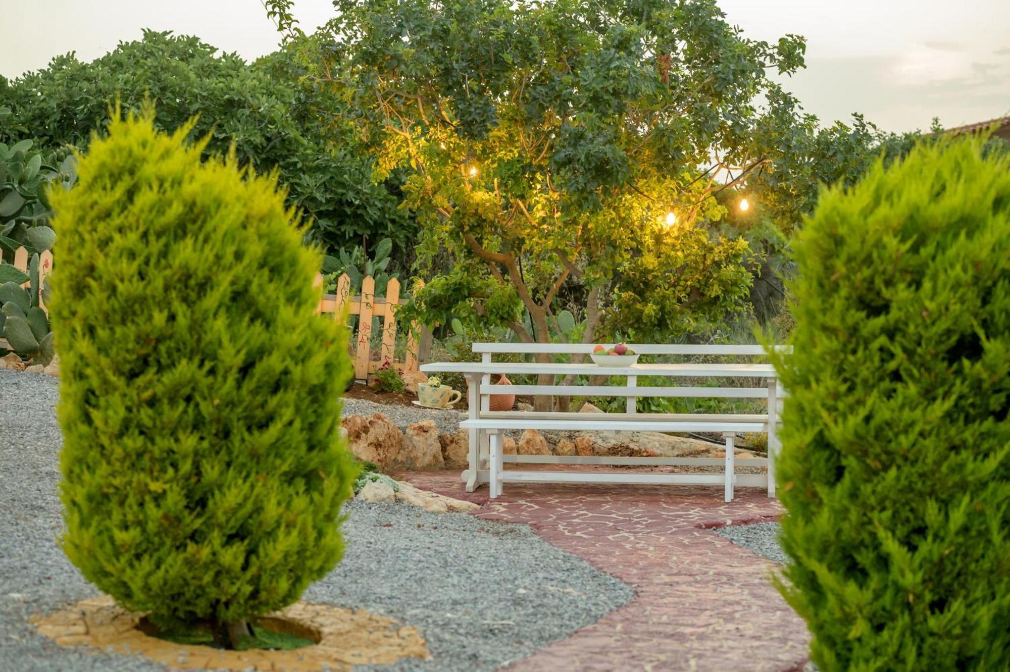 Villa Araucaria Rethymno Esterno foto